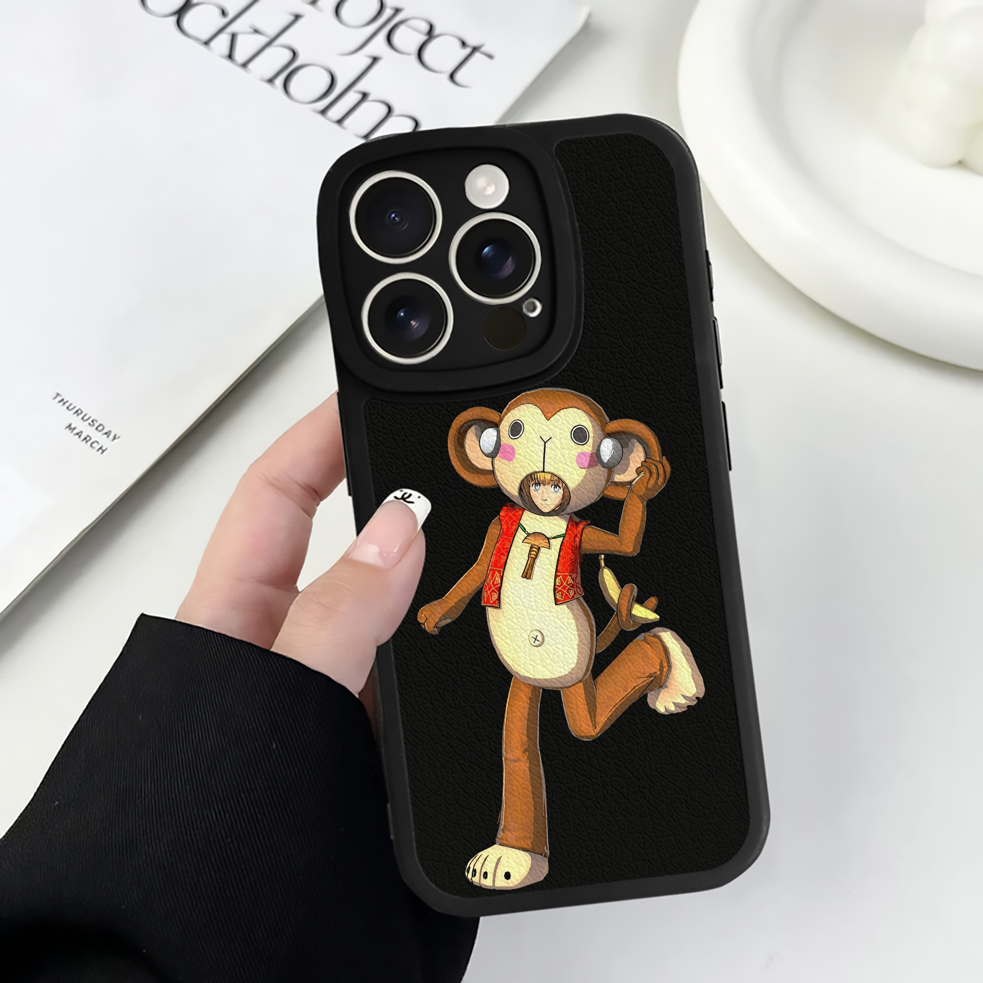 （画像用） 進撃の巨人 アルミン·アルレルト Attack on Titan Armin Arlert 【iPhone 16シリーズ対応】シリコンスマホケース（レザー調） 材質：シリコン